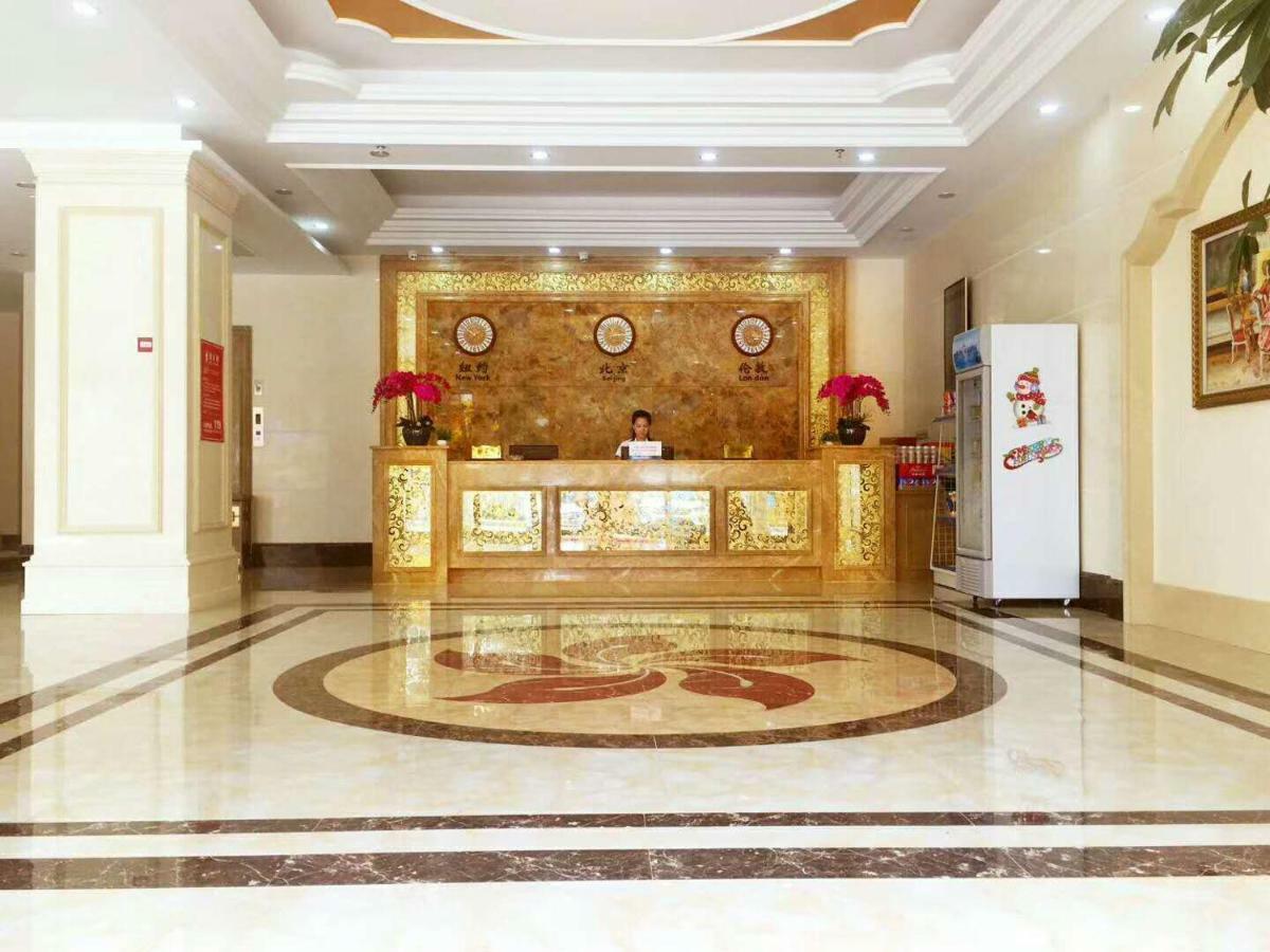 Longhui Business Hotel Huizhou  Exterior photo